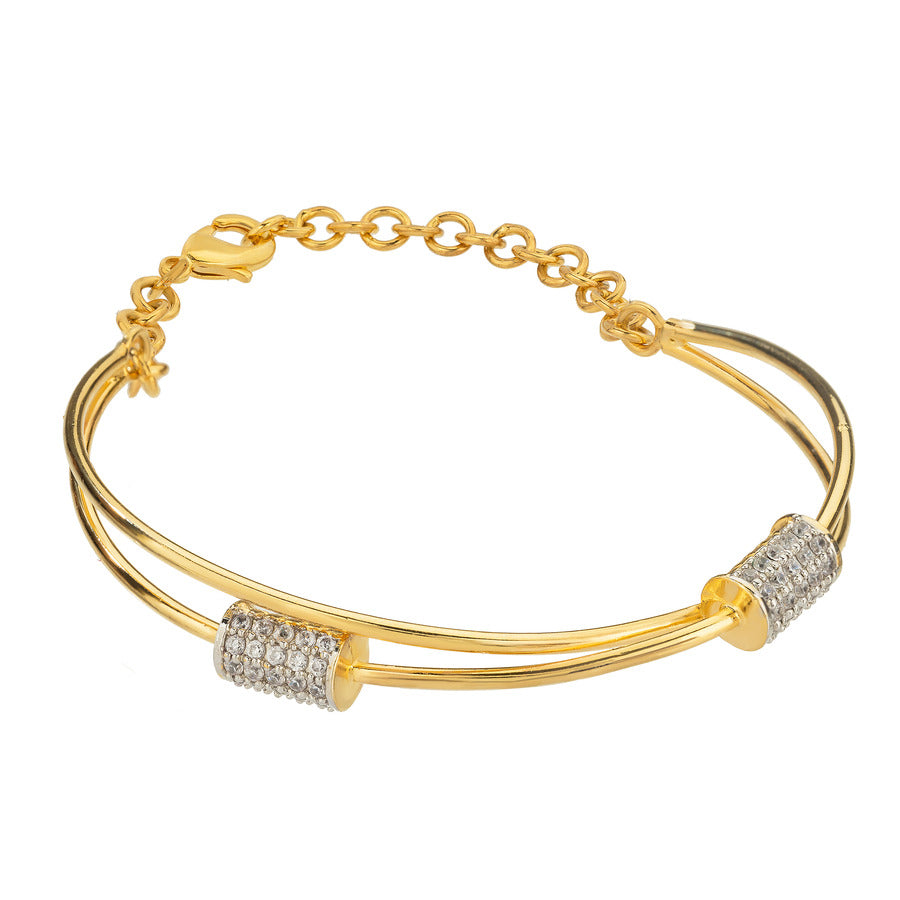 Fashionable pure silver bracelet designed to add sparkle and elegance to party outfits Fashionable pure silver bracelet designed to add sparkle and elegance to party outfits