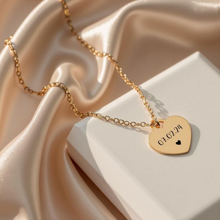 Engraved Personalized Heart Name Pendant Engraved Personalized Heart Name Pendant