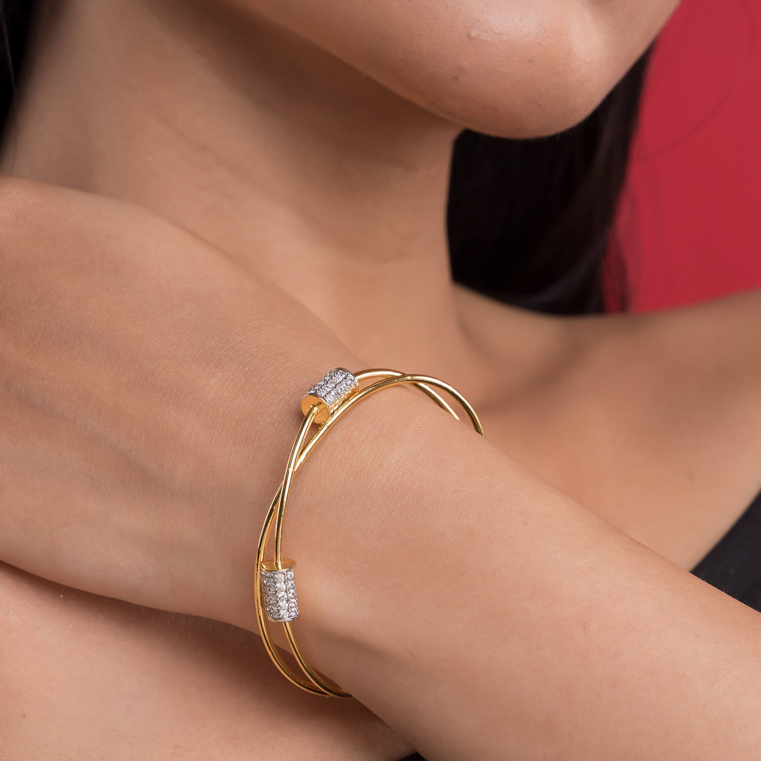 Minimalist sterling silver bracelet ideal for girls seeking a chic and understated accessory Minimalist sterling silver bracelet ideal for girls seeking a chic and understated accessory