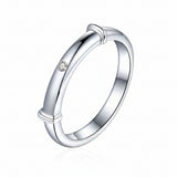 Lunéa Solitaire Silver Ring for Women