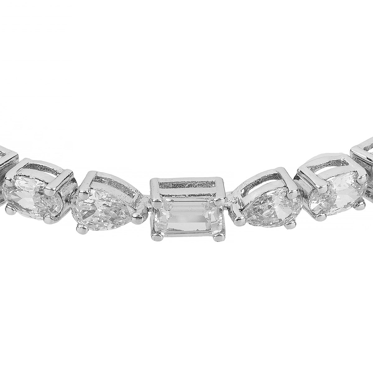 Sophisticated sterling silver link bracelet, ideal for women who love bold yet elegant accessories