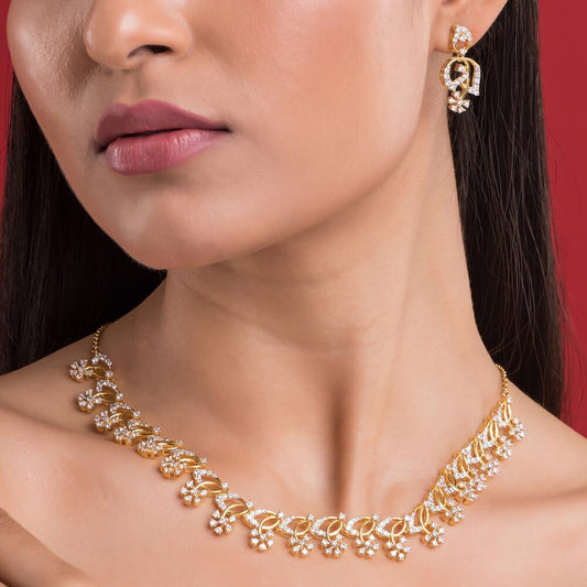Stylish women's necklace set with delicate silver craftsmanship, ideal for weddings or evening wear.