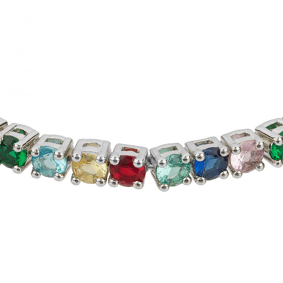 Trendy silver bracelet with a modern design, perfect for daily wear and enhancing casual outfits