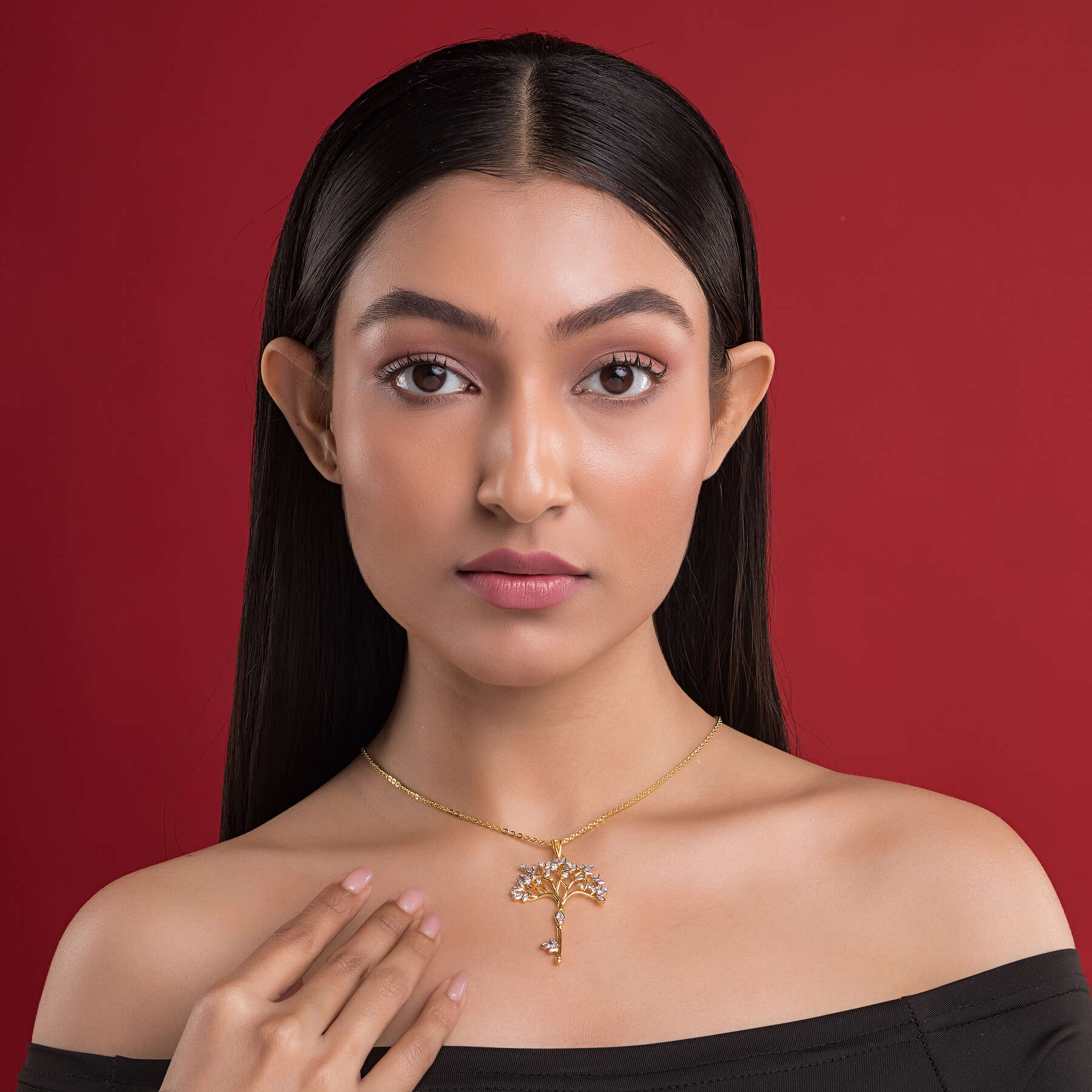 pure and elegant neckchain best for girls and women