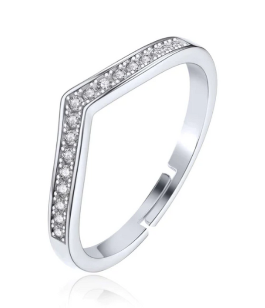 Sleek Beauty Silver Ring For Women